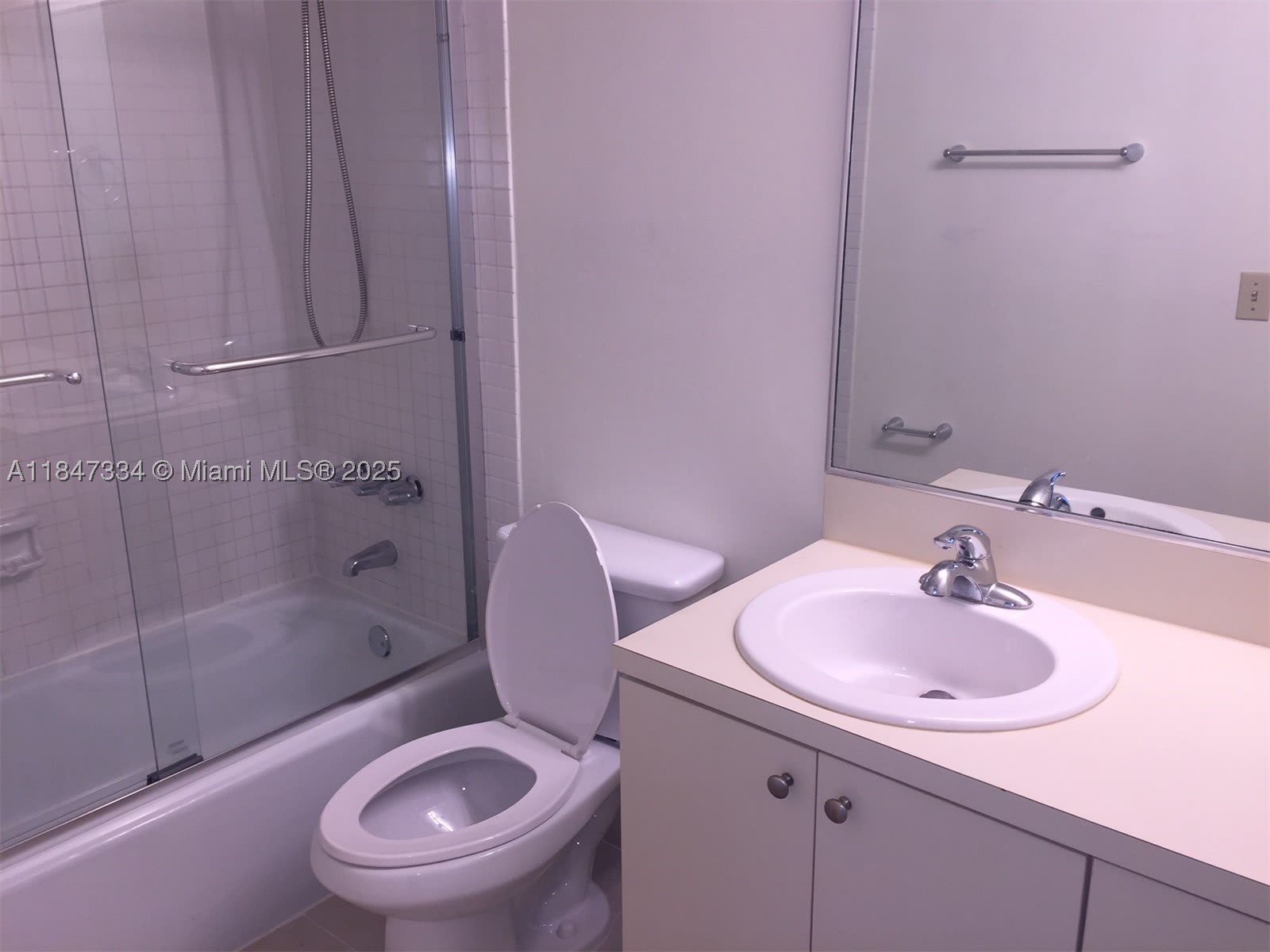 10740 N KENDALL DR – photo 5