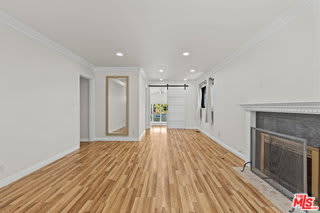7212 West 91st Street – photo 2