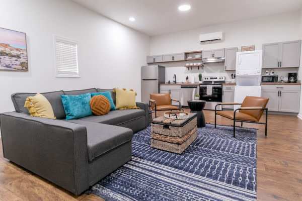 1813 Alpine Drive – photo 4