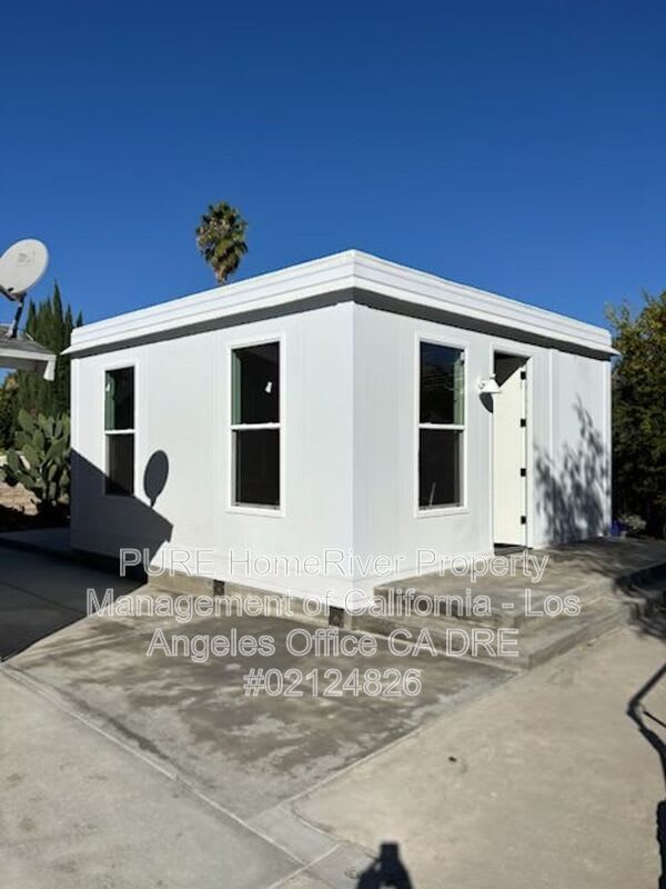 1135 E 67Th St Adu – photo 1