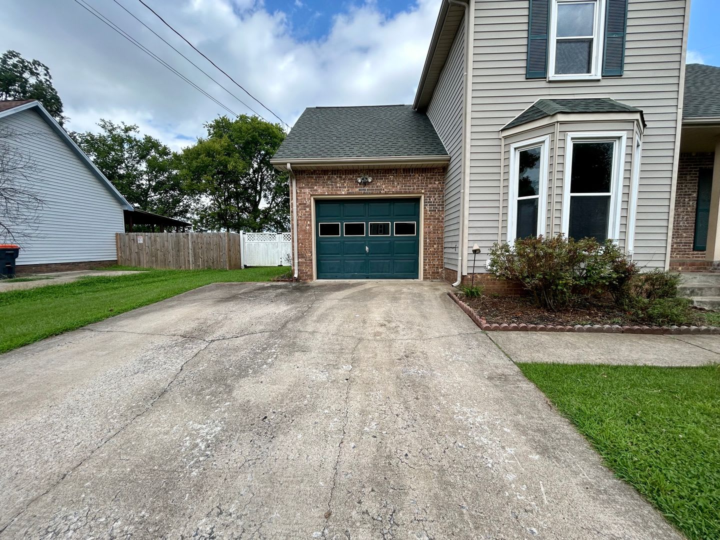 1225 Cobblestone Lane – photo 4