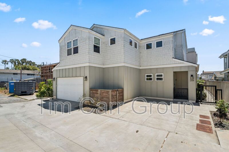 268 Palmer St – photo 2