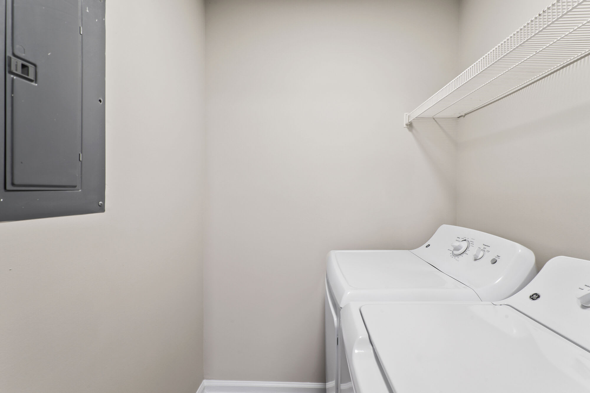 The Waterford Apartments – photo 4