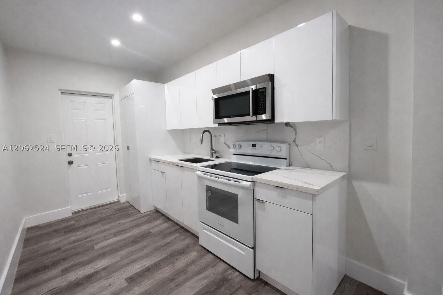 2931 Nw 47Th St – photo 5
