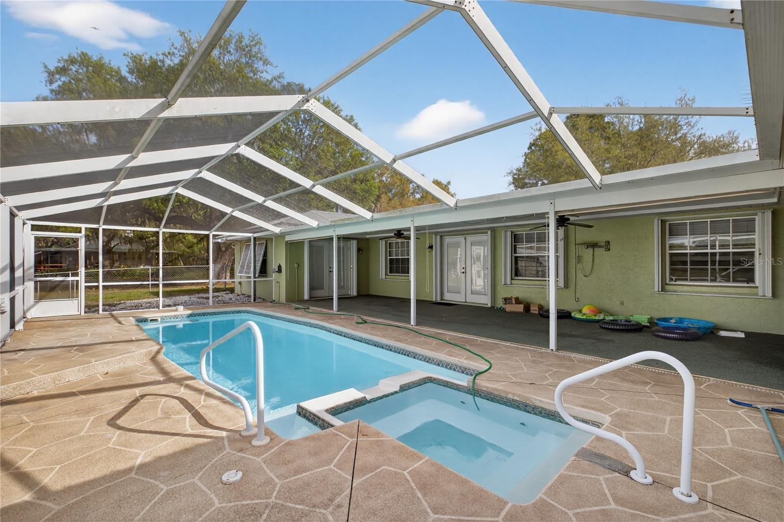 2065 Oak Beach Boulevard – photo 2