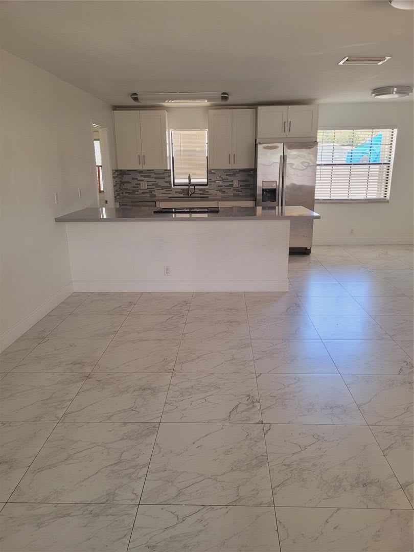 770 NE 38 R, Oakland Park, FL 33333 – photo 5