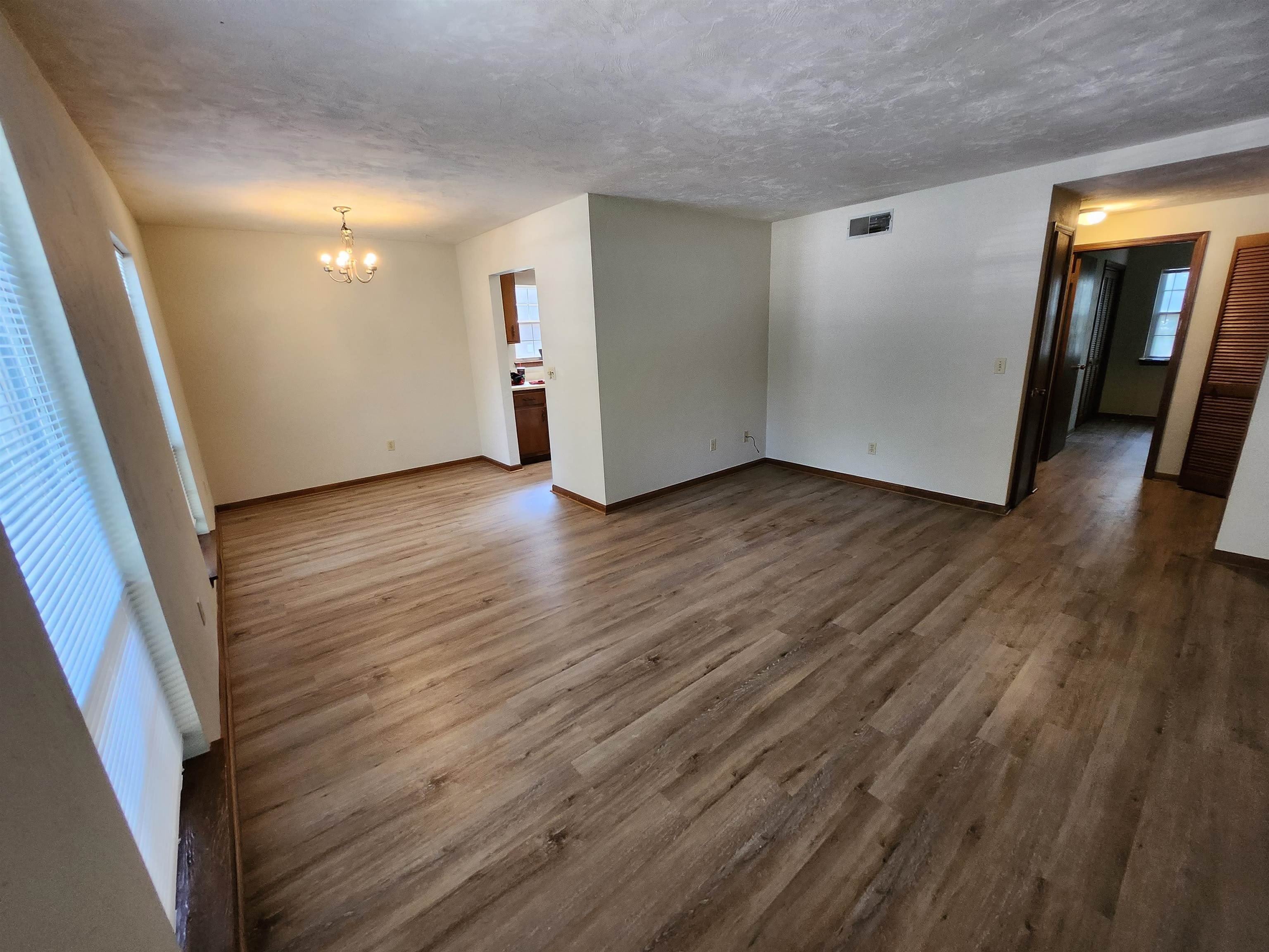 2061 Rickards Road – photo 3