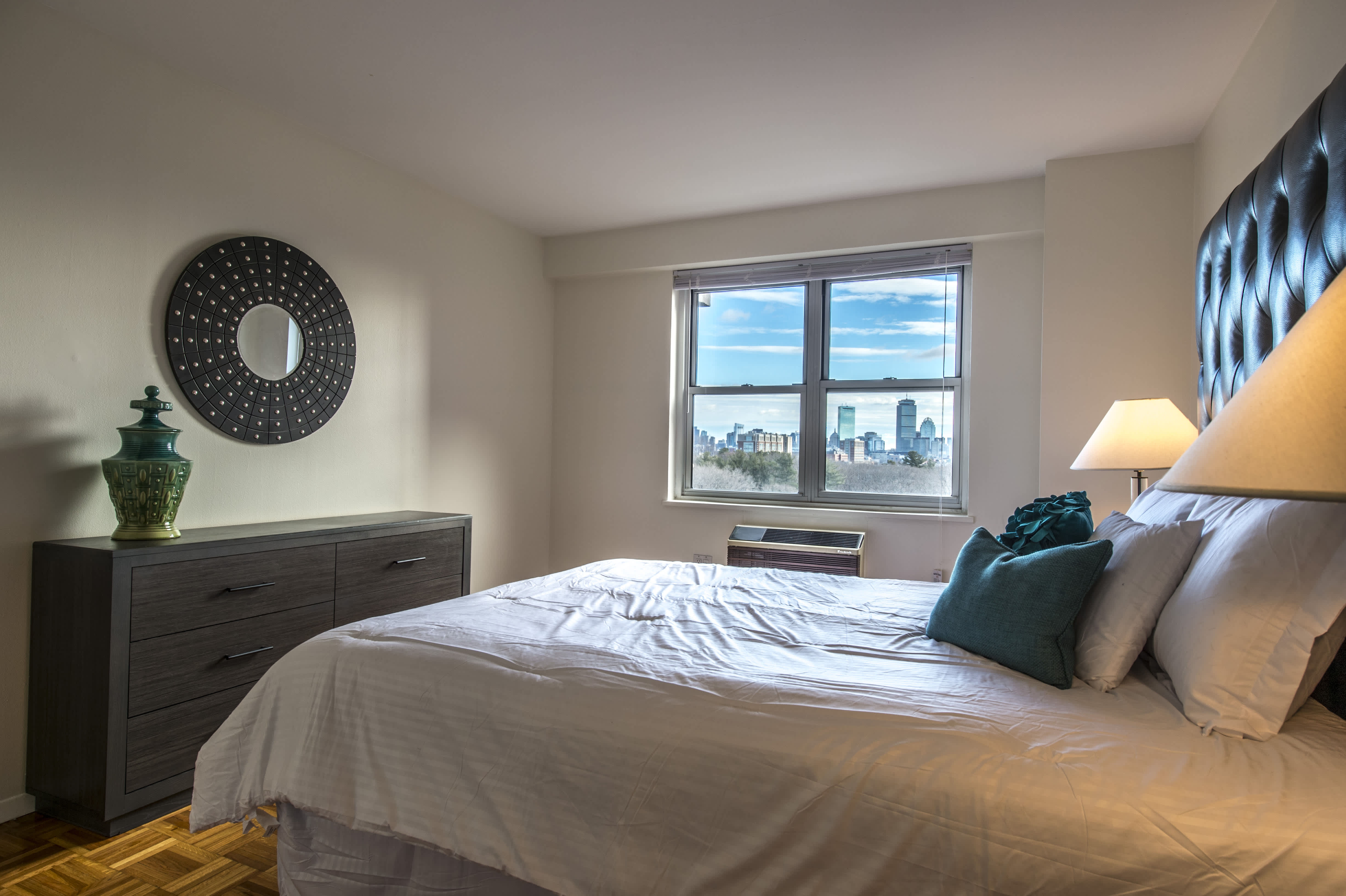 10 Strathmore Rd – photo 5