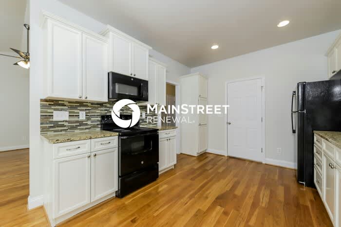 6700 Linwood Drive – photo 5
