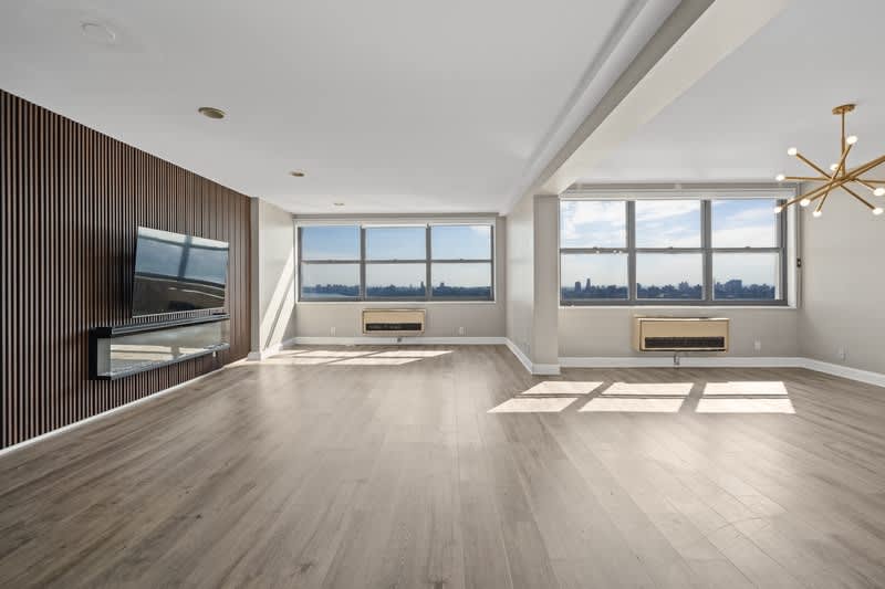 7004 JFK Boulevard East – photo 2