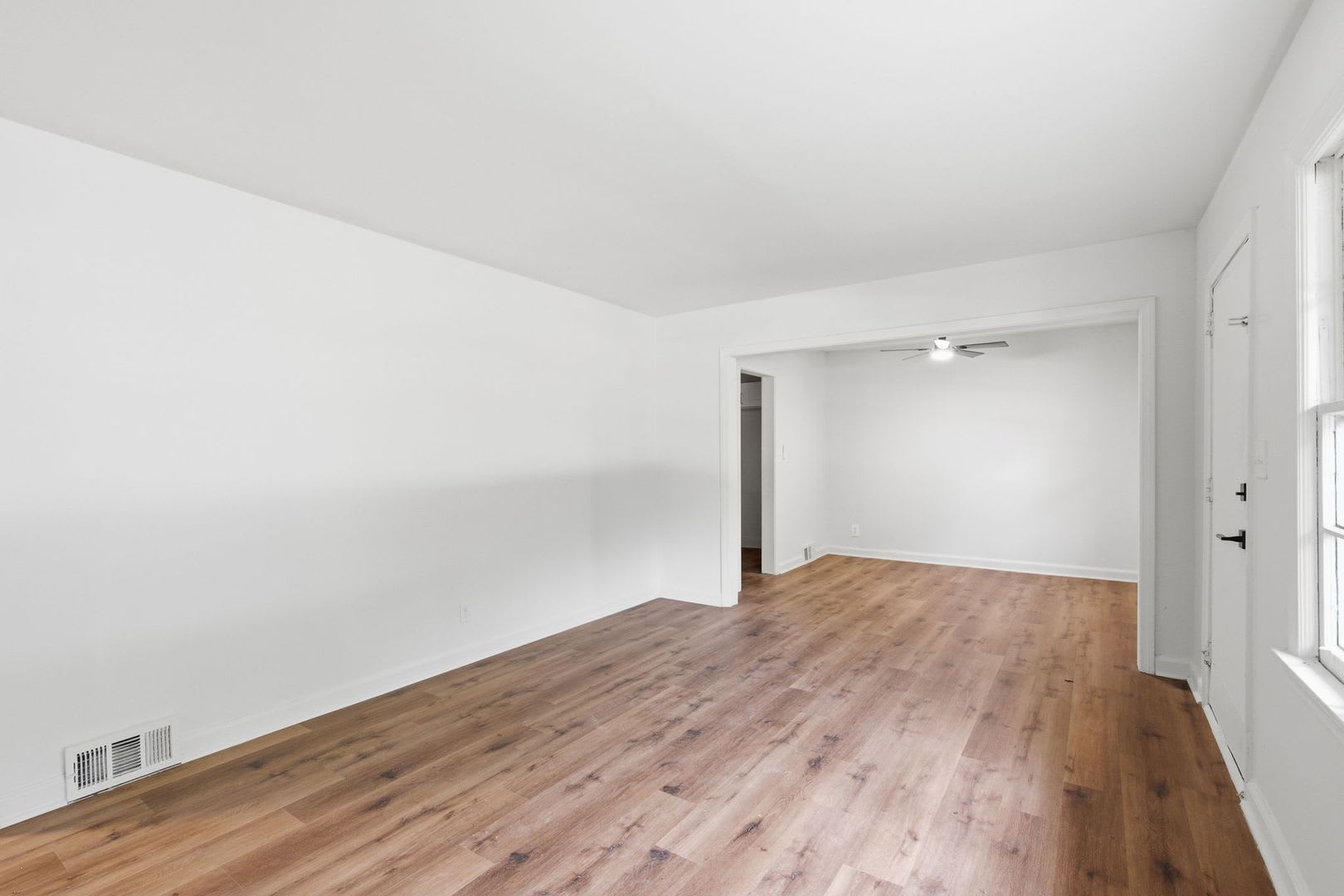 Now Ready Newly Renovated 4 Bedroom Ranch Home – photo 4