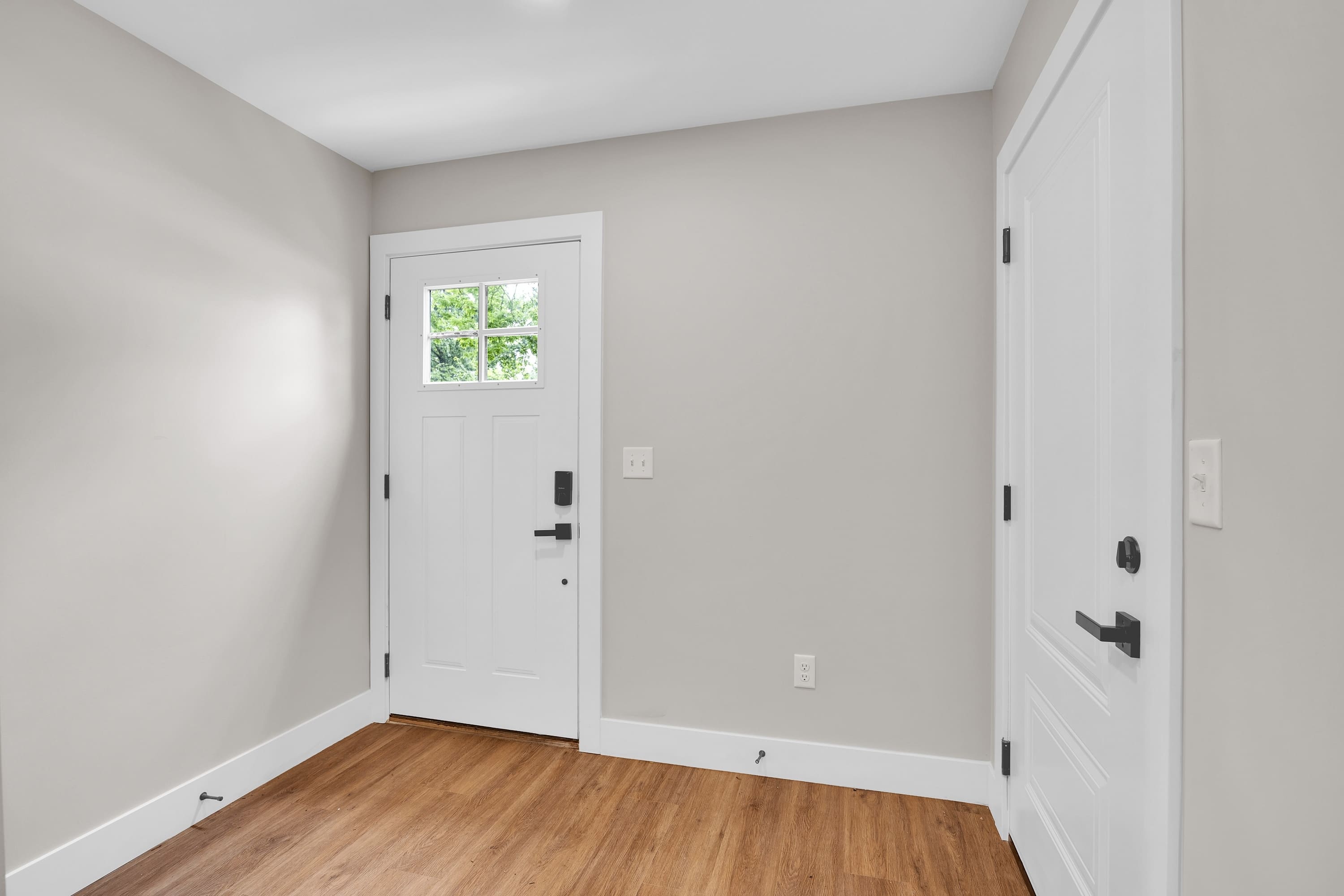 4480 Butterfield Pl – photo 4