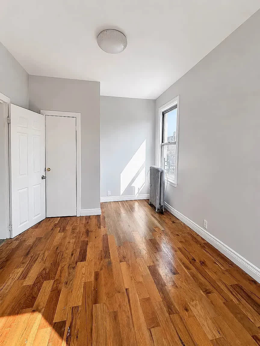 16854 Liberty Ave Apt F11 – photo 1