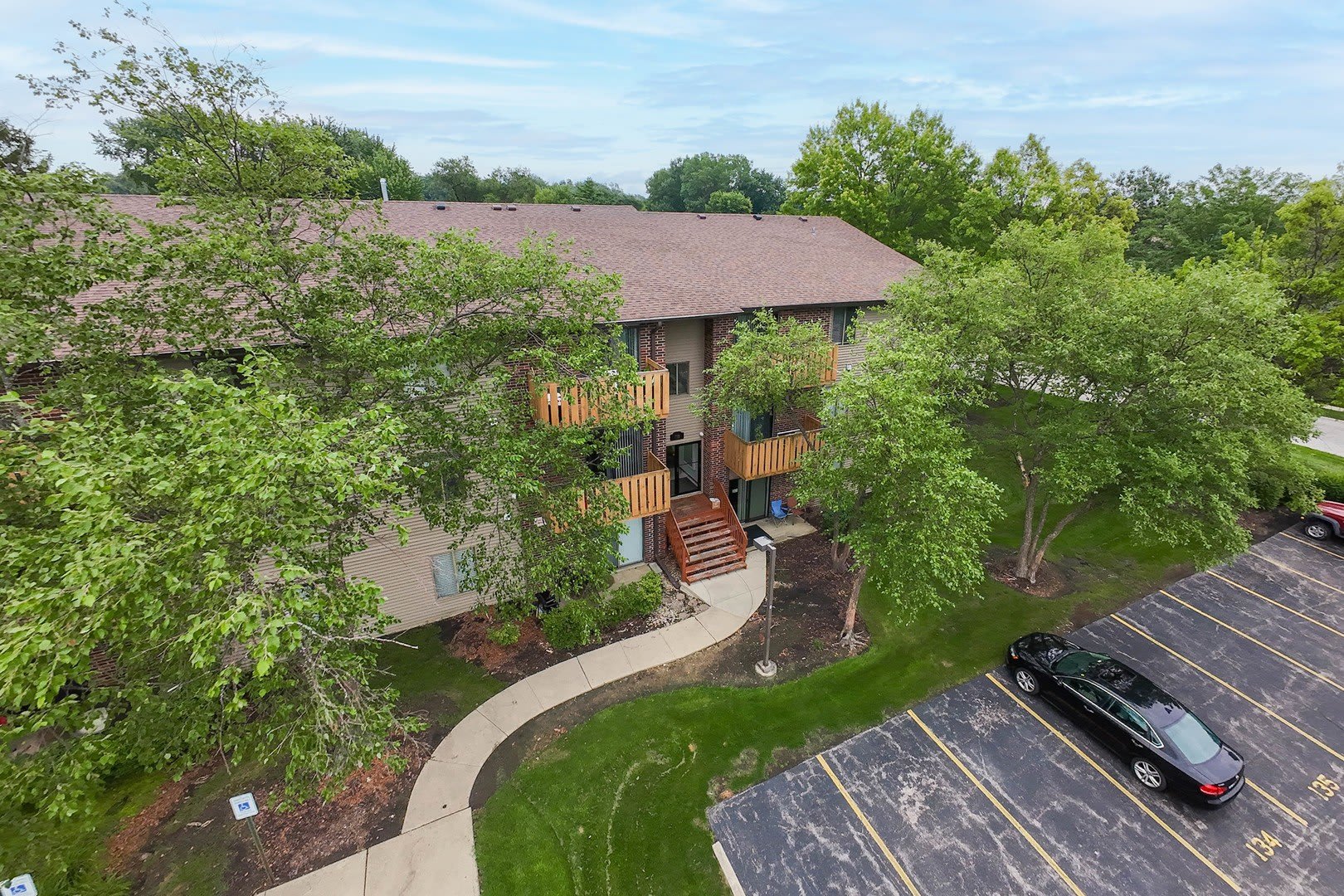 718 Rodenburg Road – photo 2