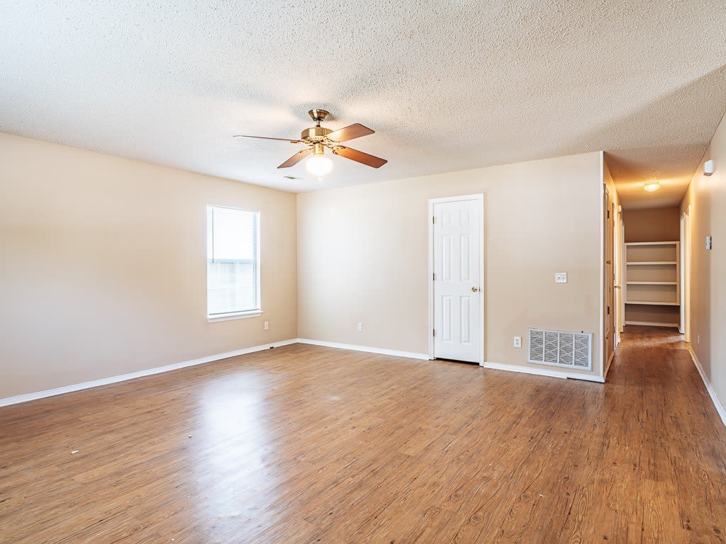 306 Parkcrest Drive – photo 3