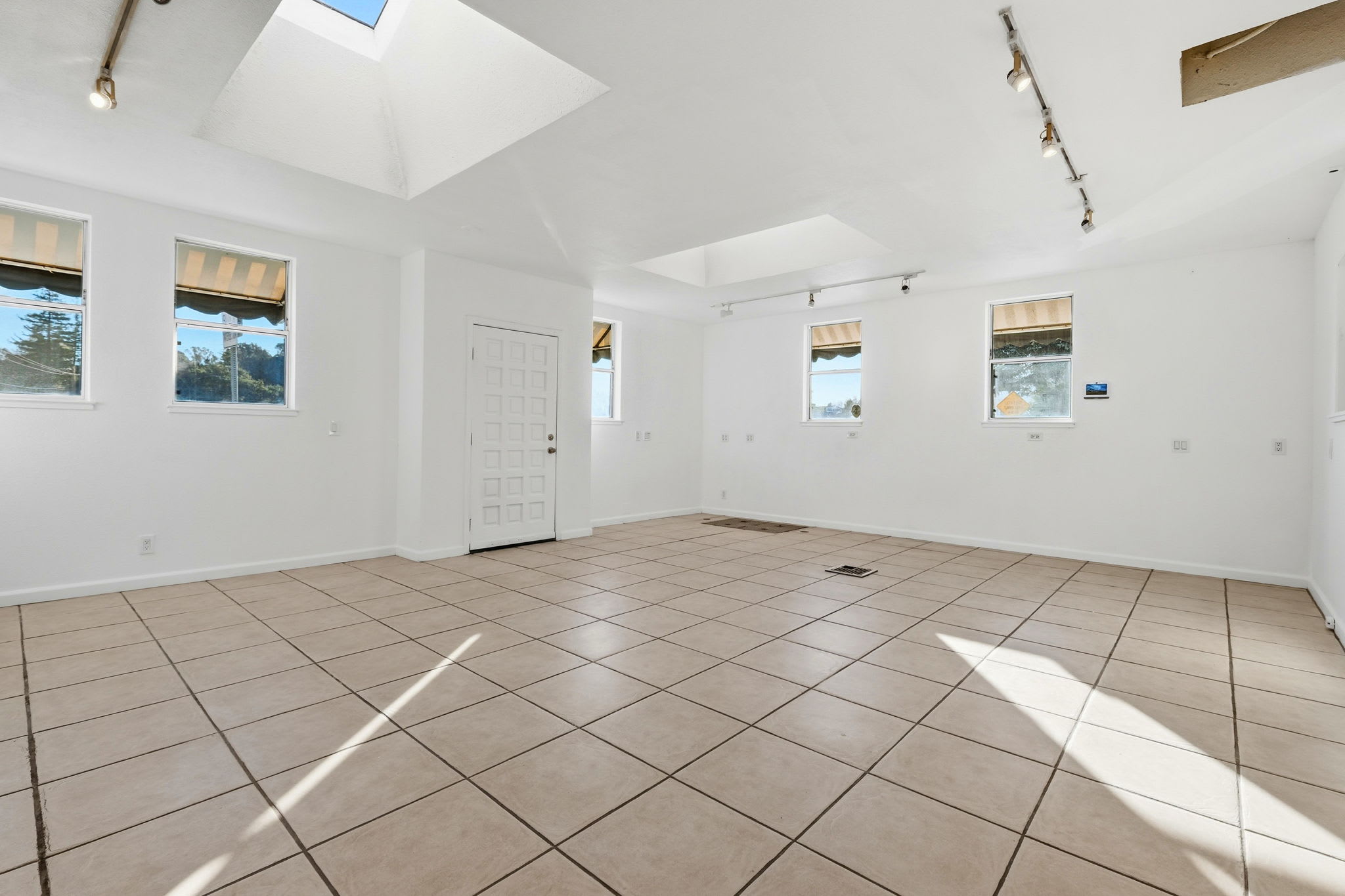 901 River St – photo 5