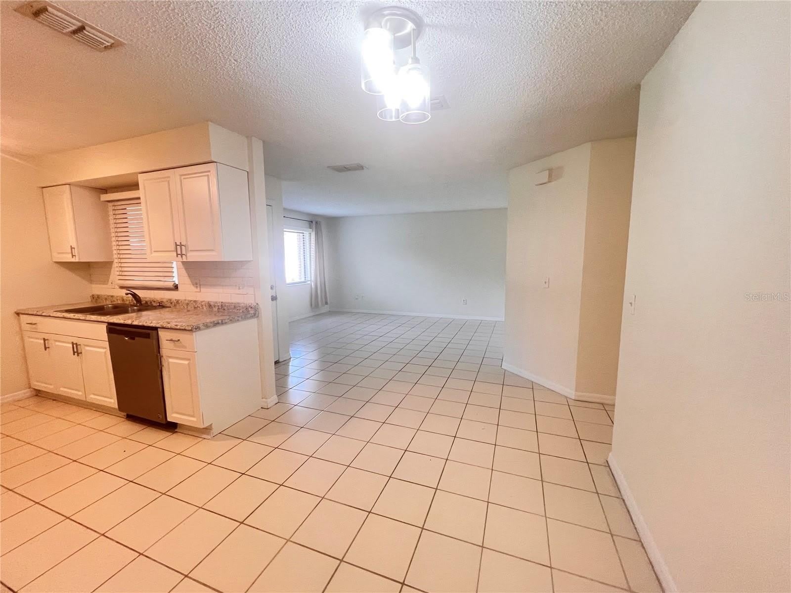 73 PROVIDENCE Lane – photo 5