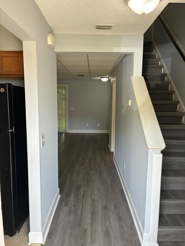 1202 Westdale Drive . – photo 2