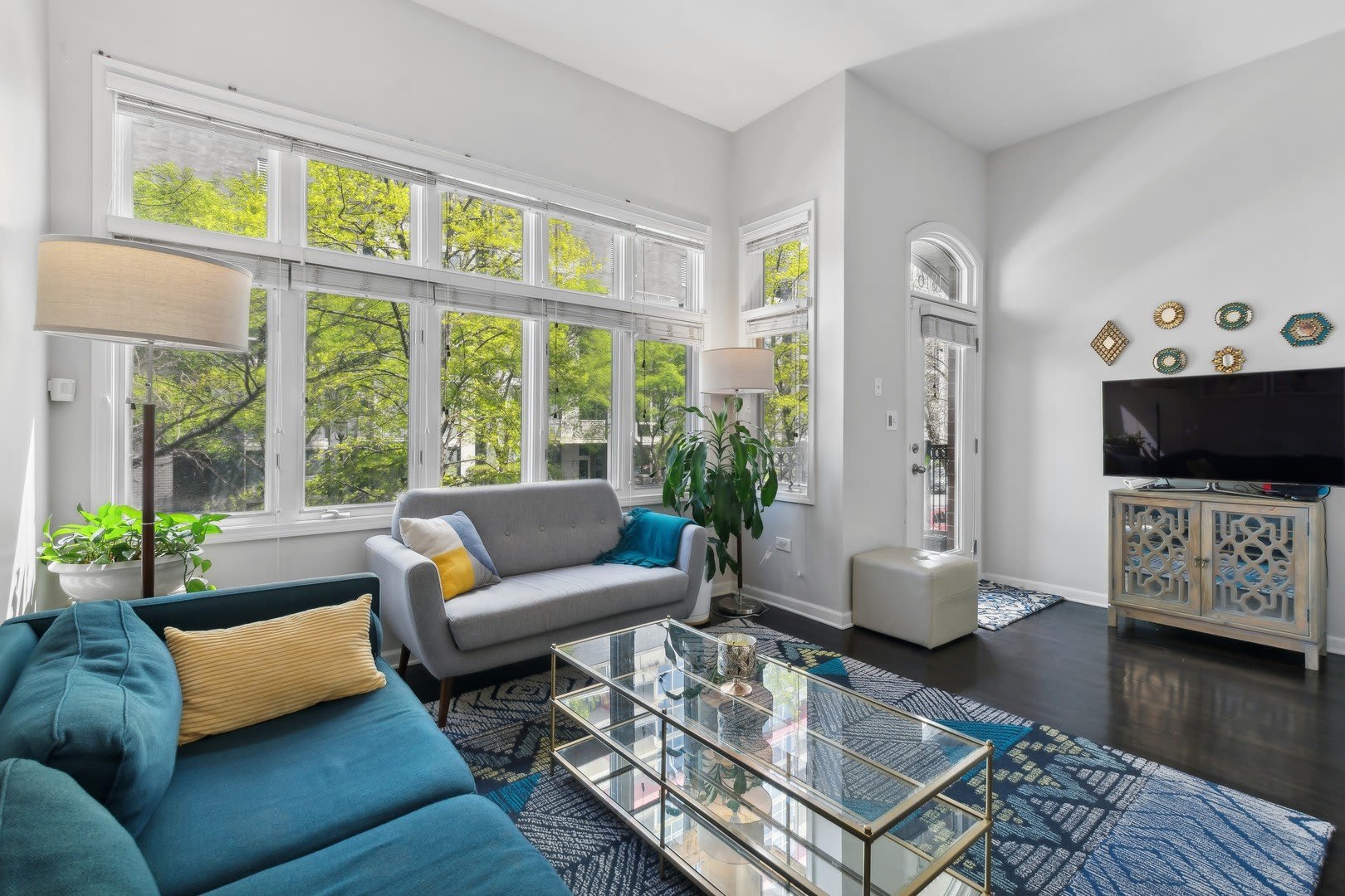 1816 S Calumet Avenue – photo 2
