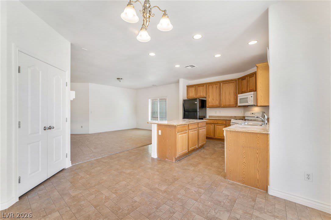 2621 LAZY LEOPARD Court – photo 5