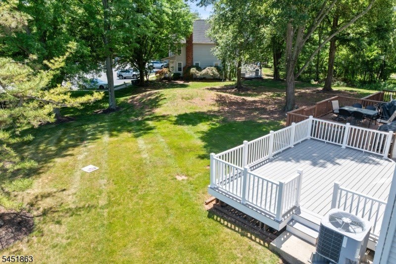 42 Shire Ct – photo 4