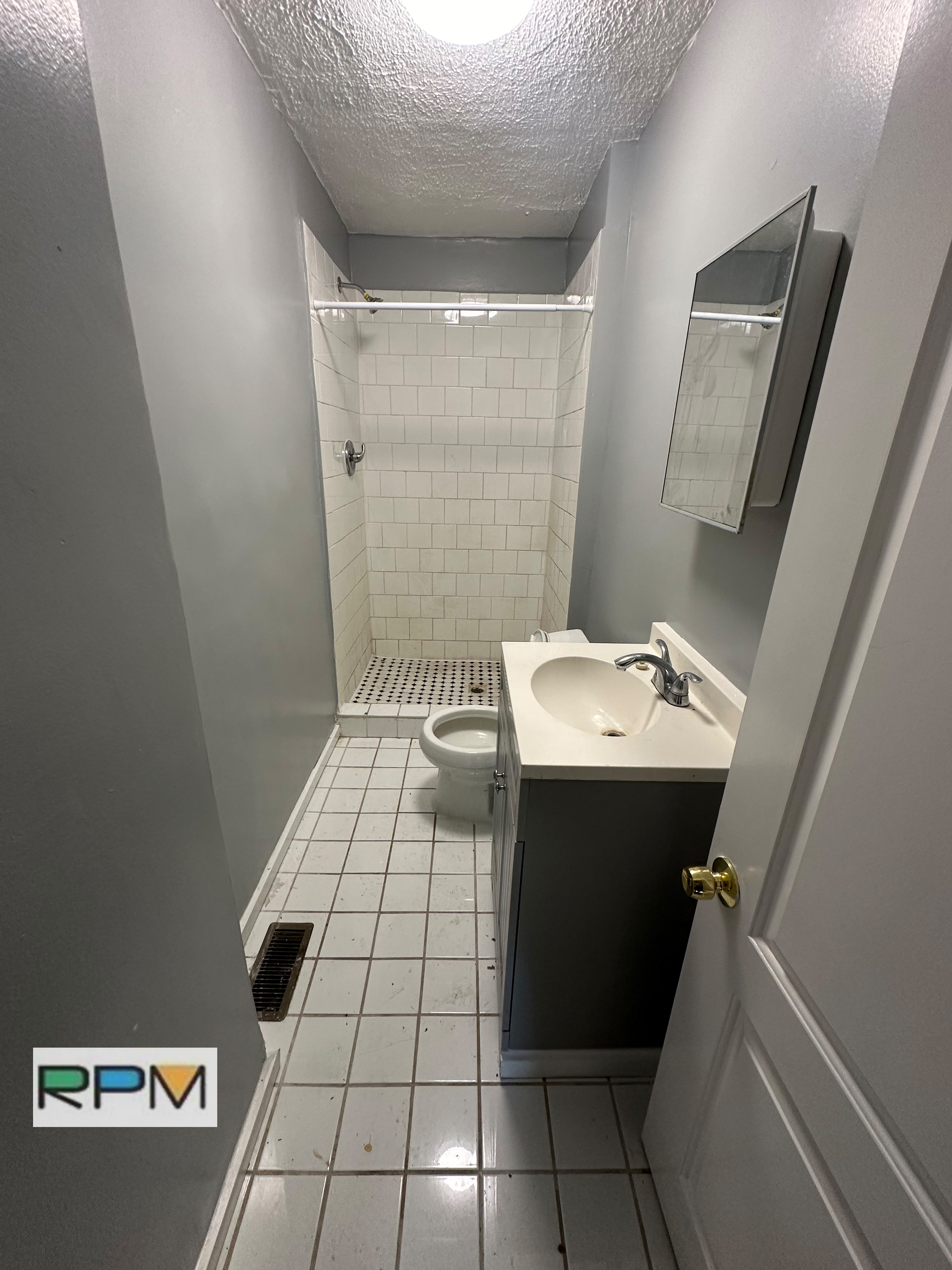 518 N Glover St – photo 4