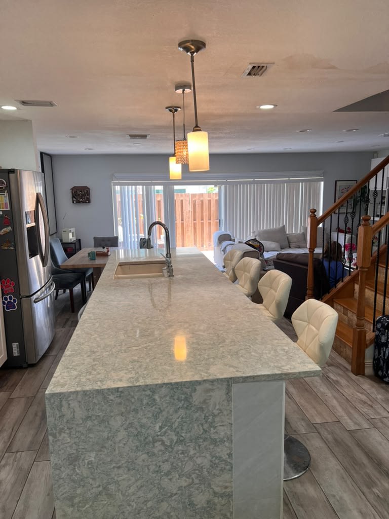 8249 Northwest 9th Street – photo 5