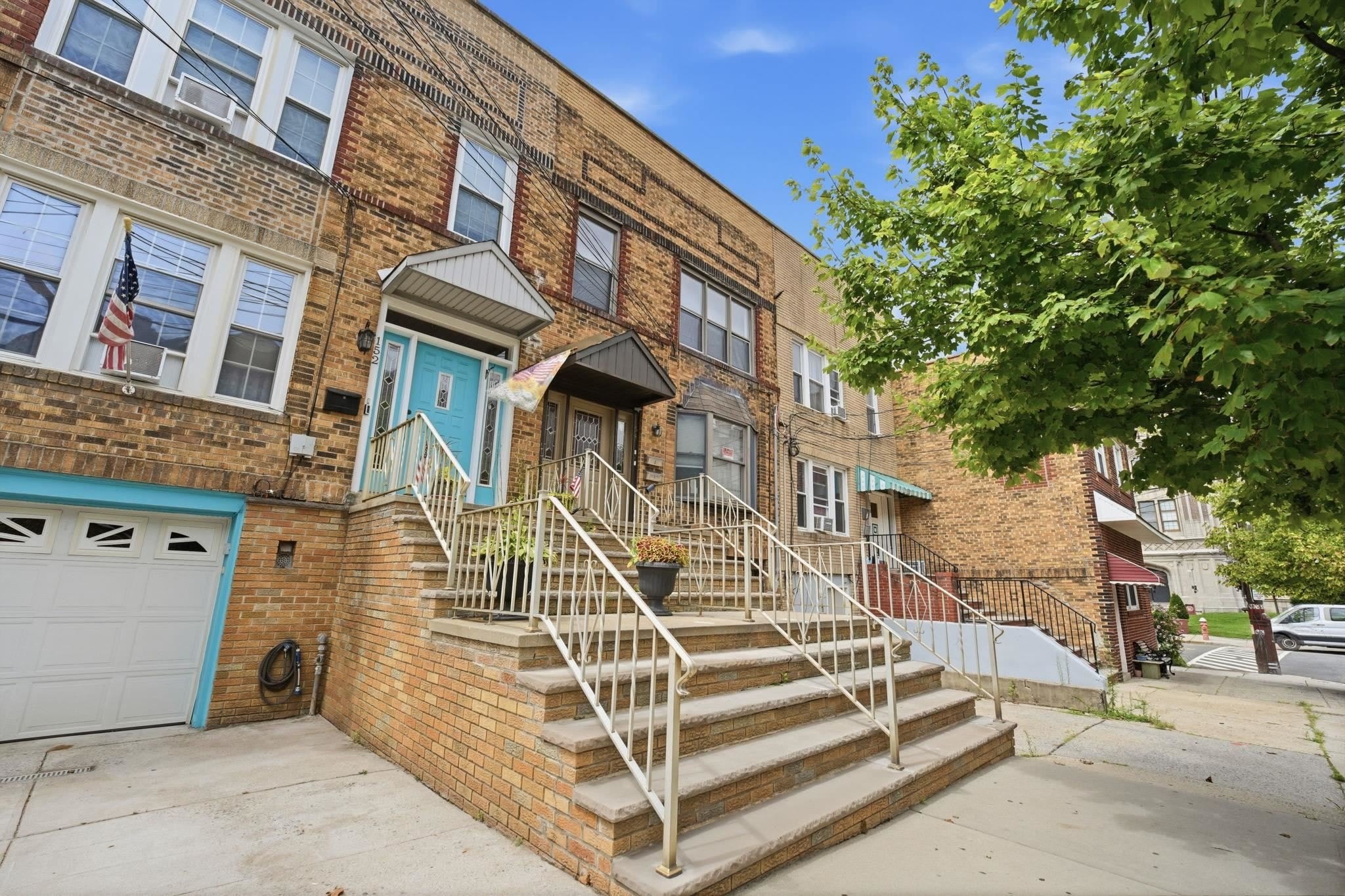 154 W 29TH ST – photo 3