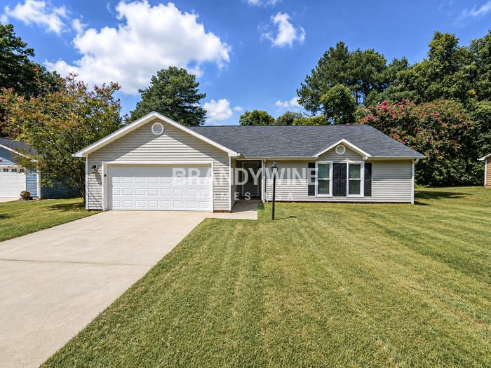 9040 Gardener Drive – photo 2
