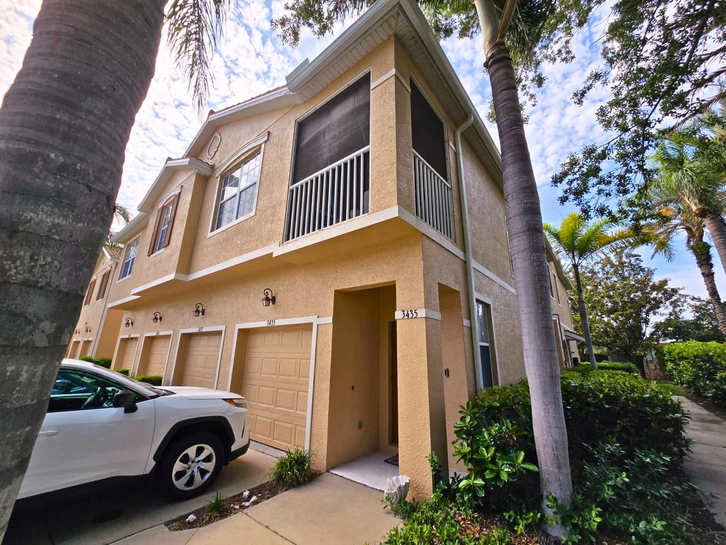 Gated 2Br 2Ba Townhome Near Utc – photo 1