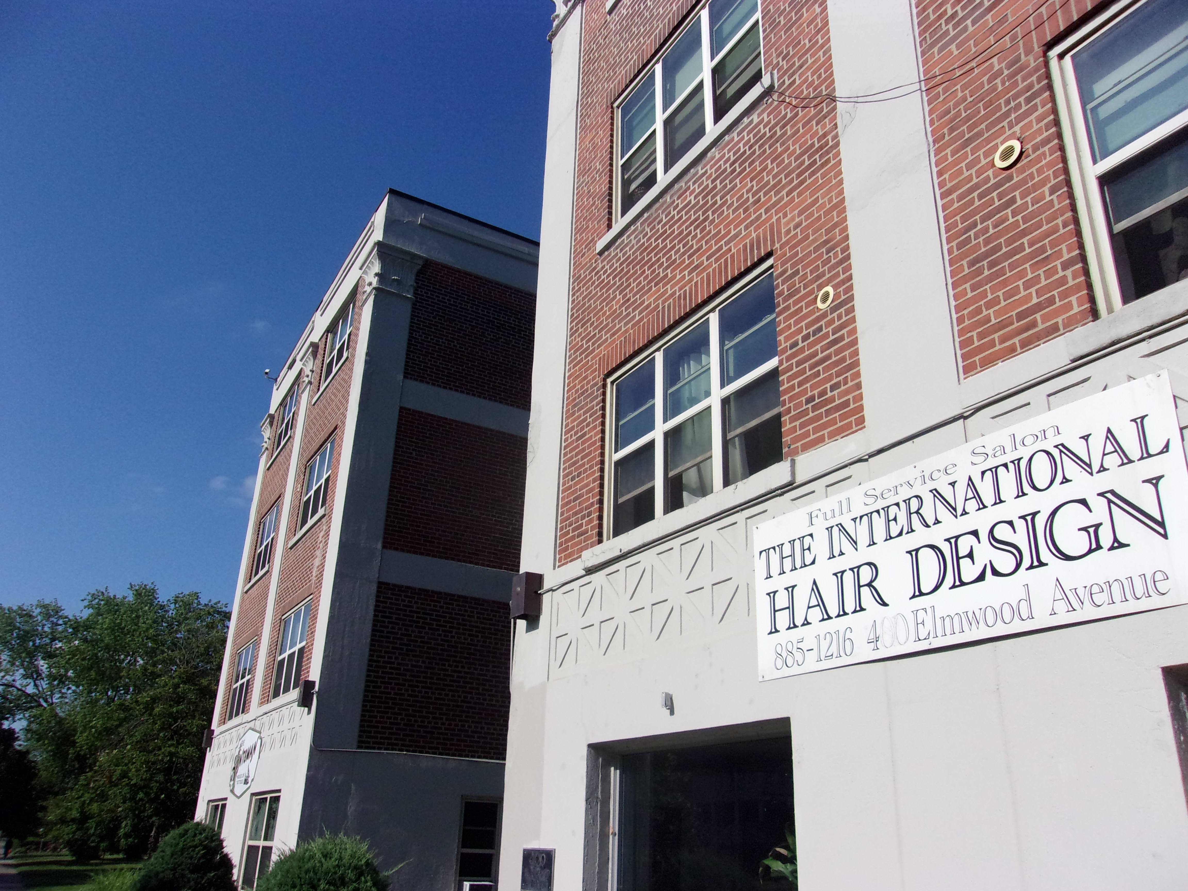 Apartments at 400 Elmwood – photo 4