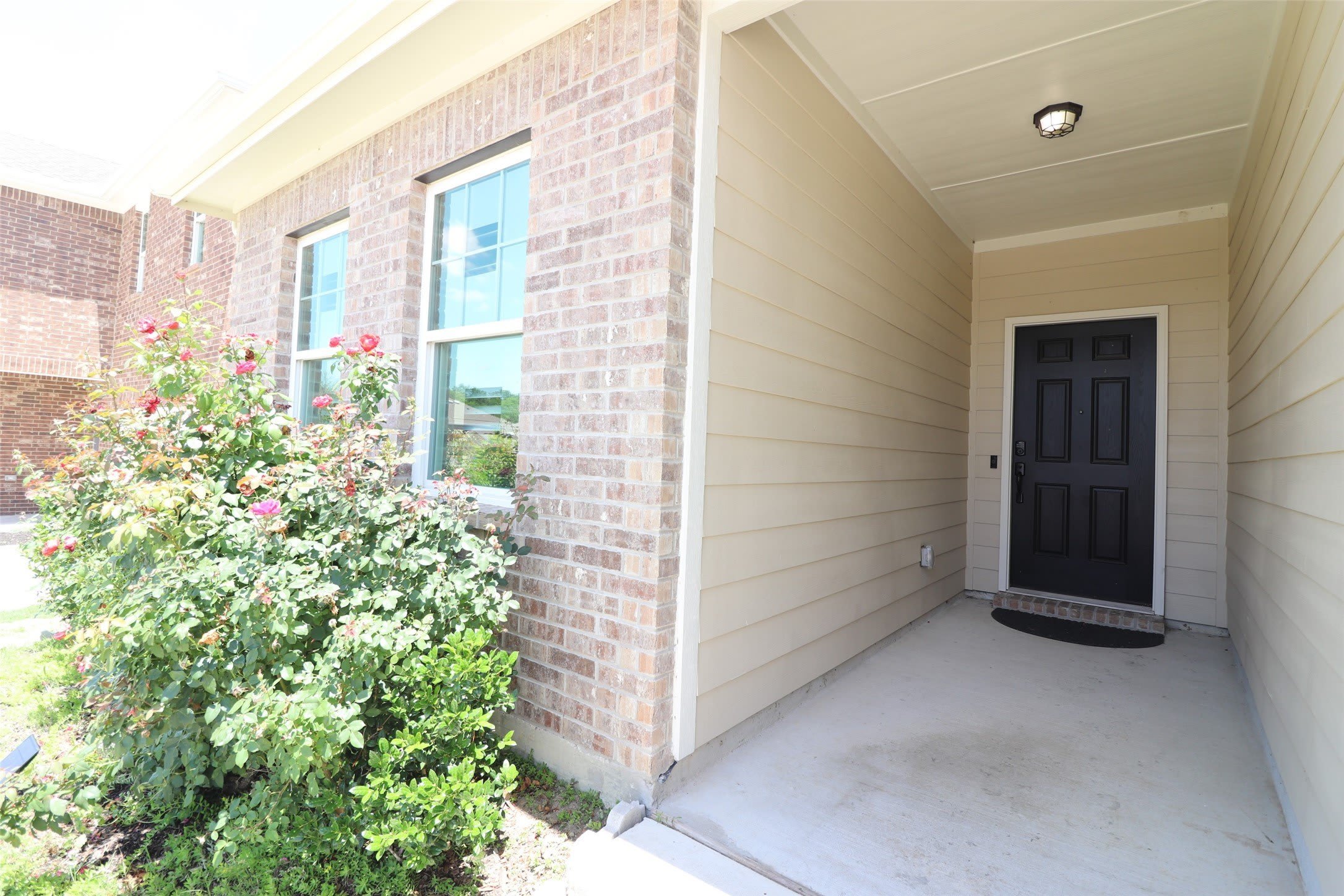 736 Richmond Drive – photo 3