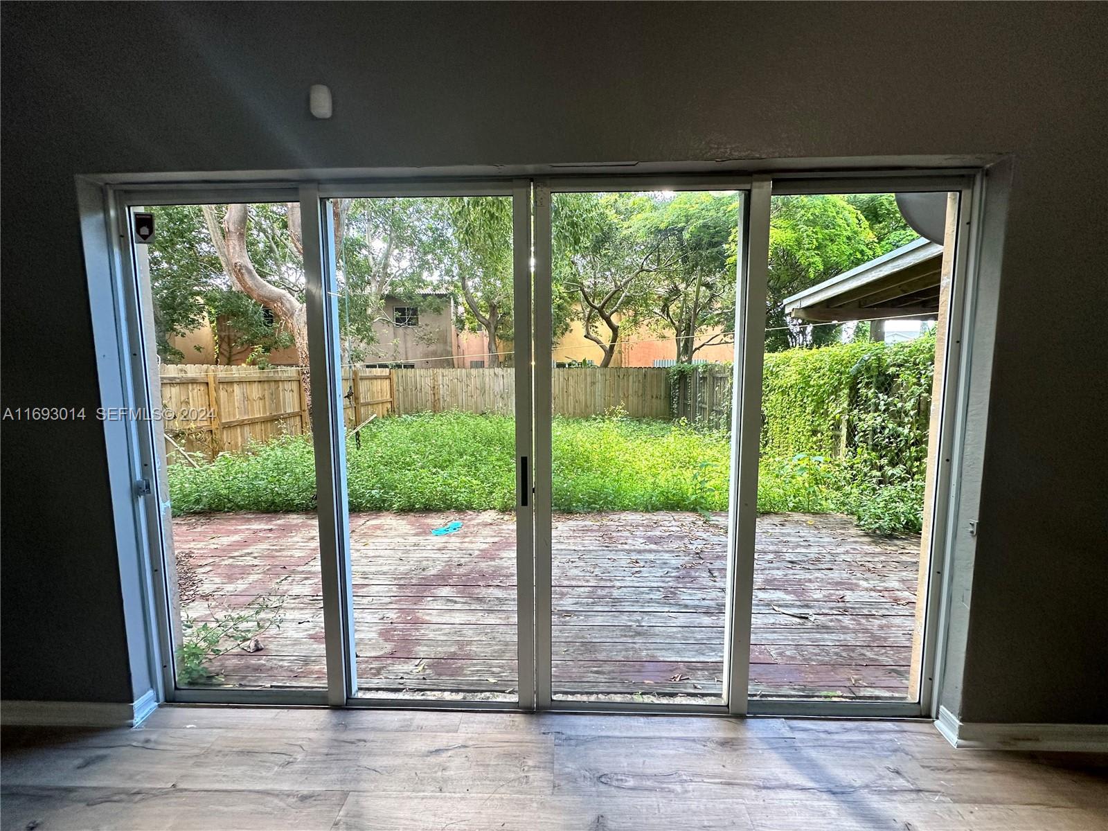 687 Southwest 10th Street – photo 5