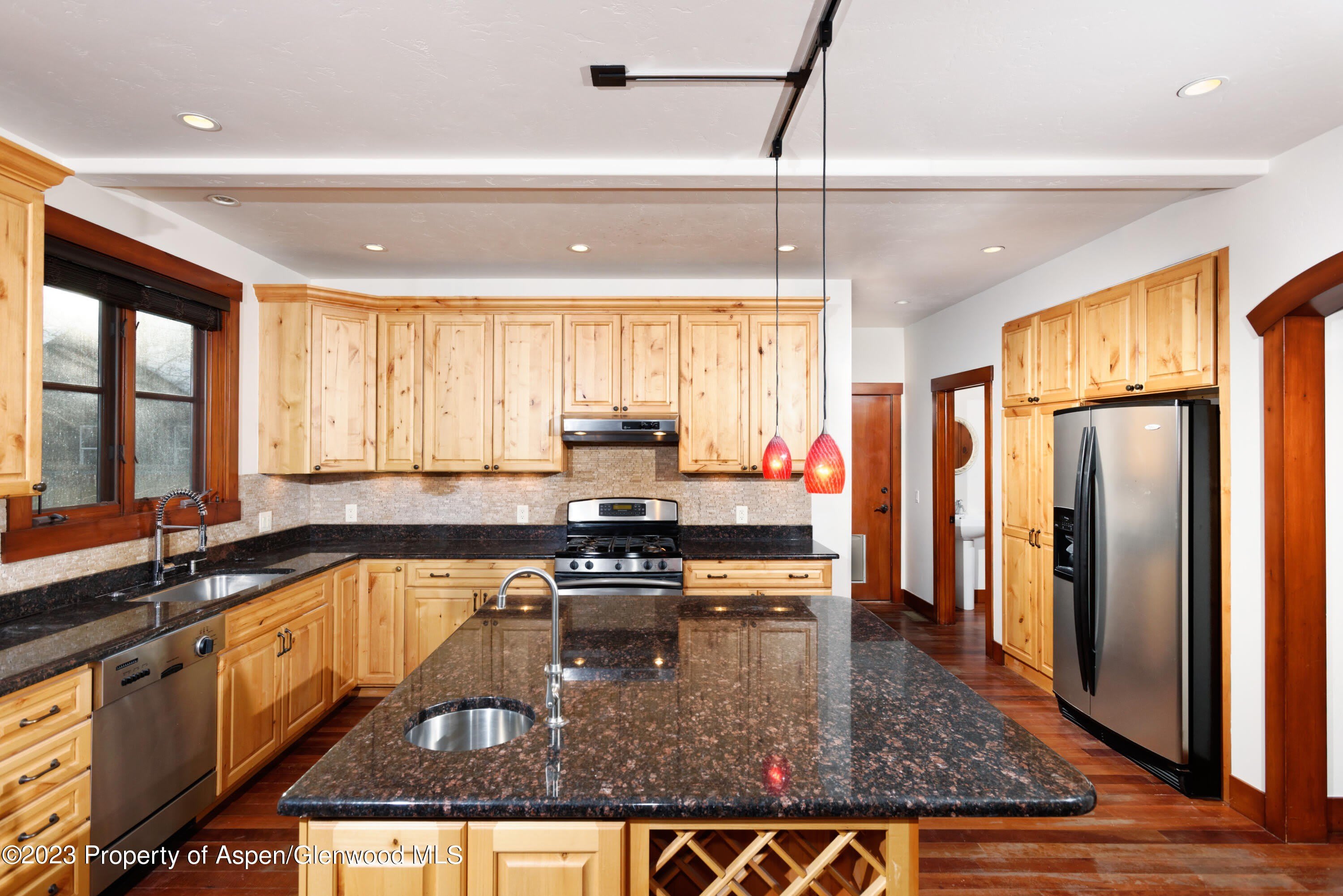 210 Juniper Court – photo 5
