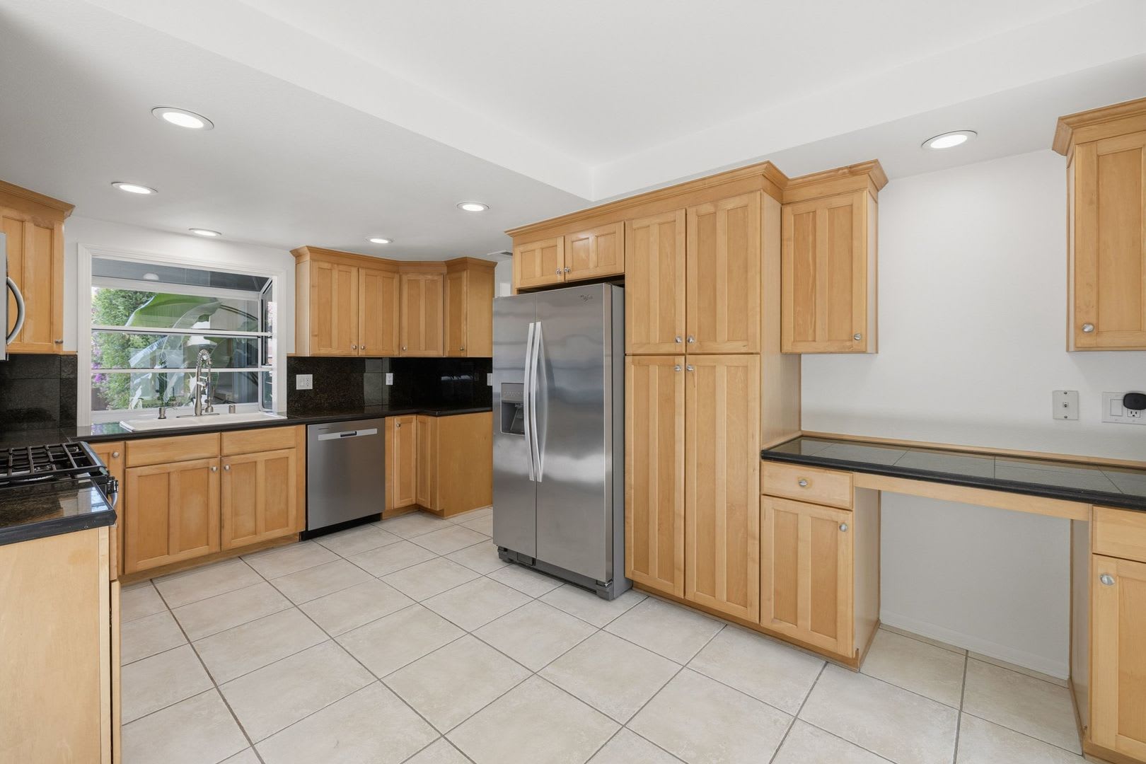 Beautifully Updated Home in Lake Lindero – photo 3