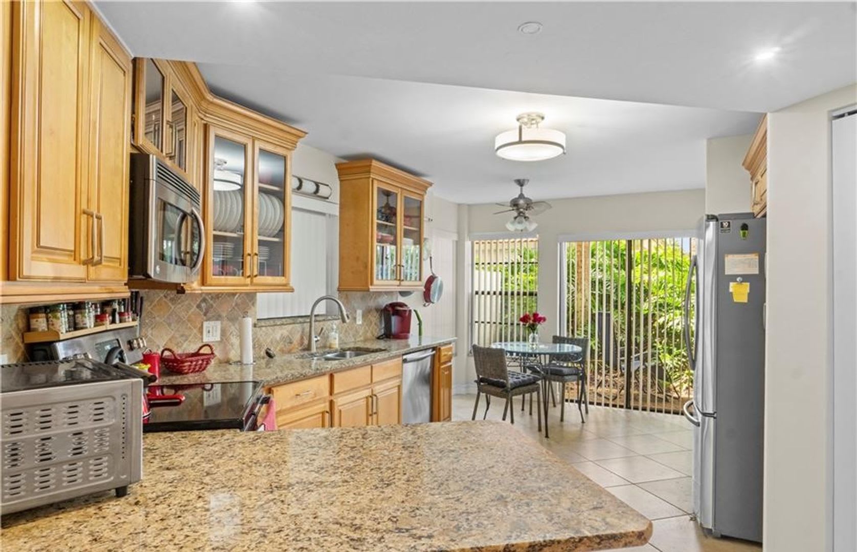 ***LUGANO AT PELICAN BAY*** BEAUTIFUL FIRST FLOOR CONDO***SEASONAL FURNISHED RENTAL*** – photo 4
