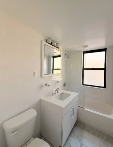 142 E 16th St – photo 5