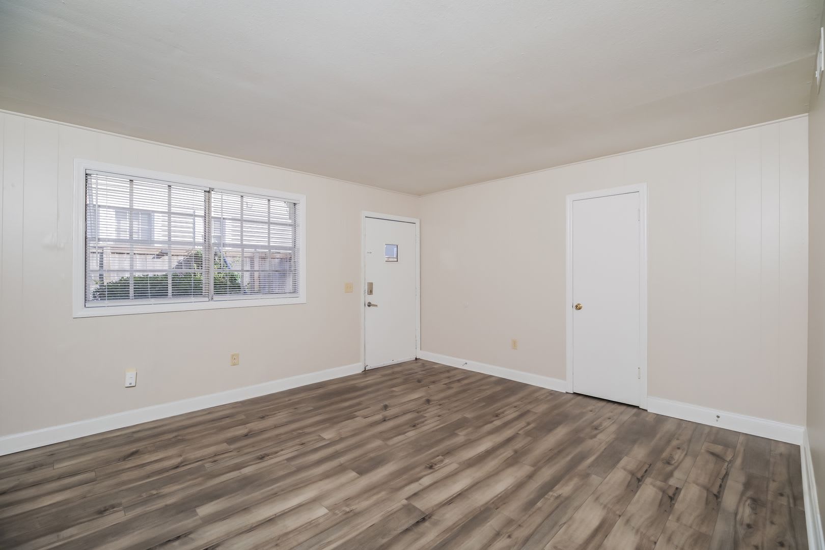 517 Rutledge Ave. – photo 3