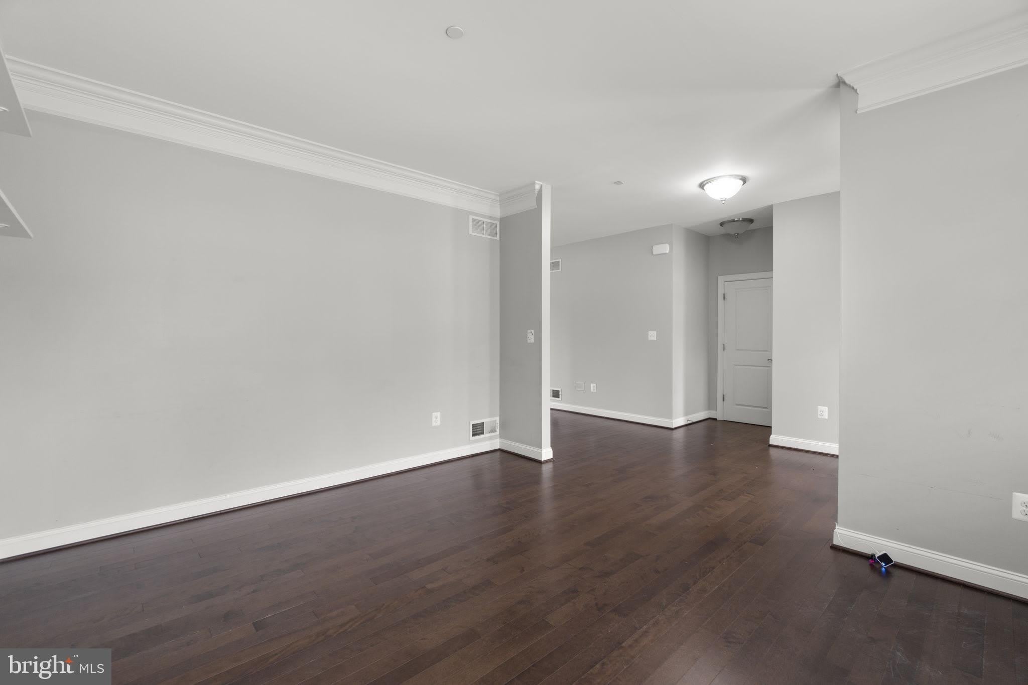 945 KAYLEY Drive – photo 5