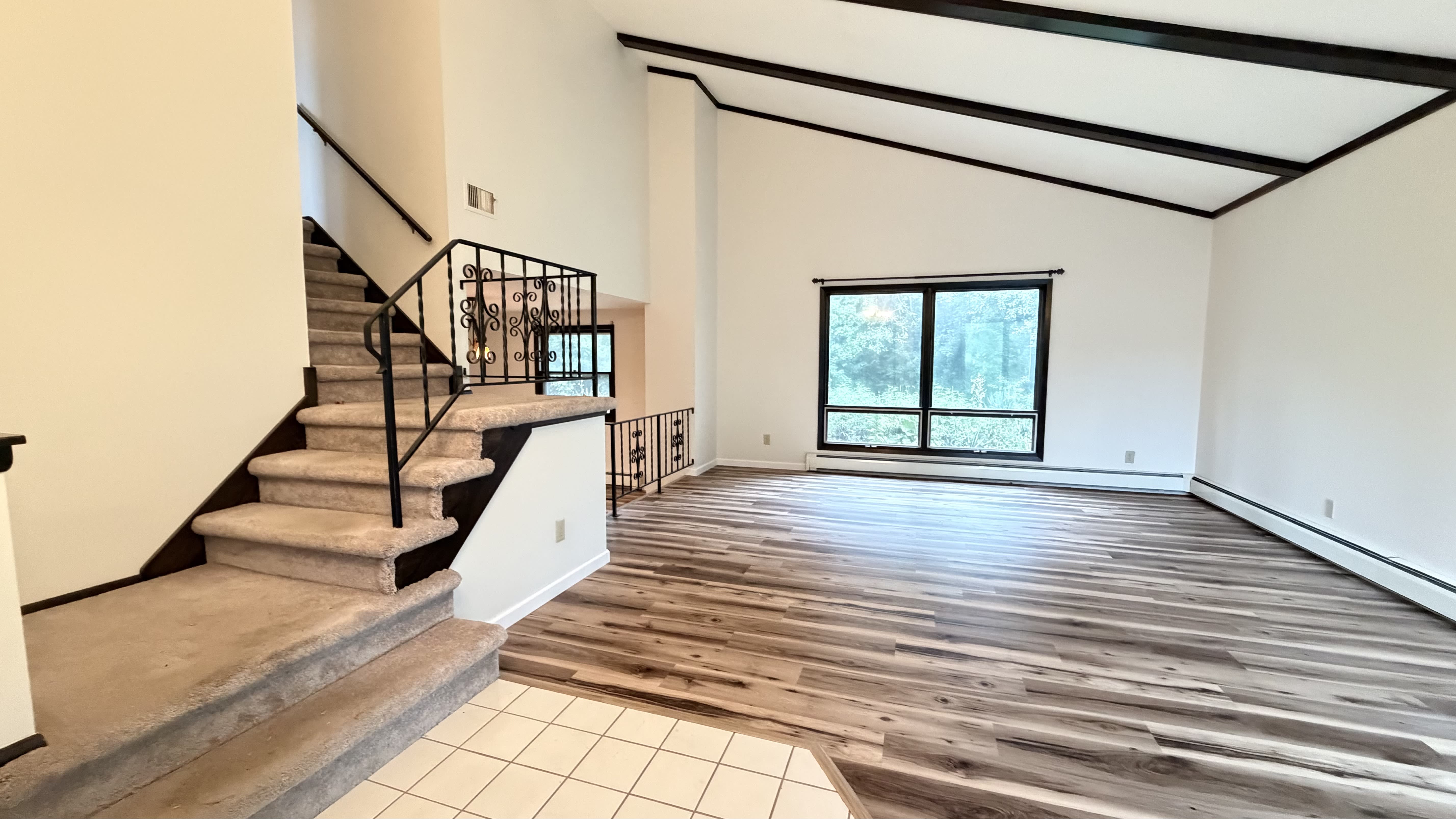 17370 Bedford Dr – photo 4