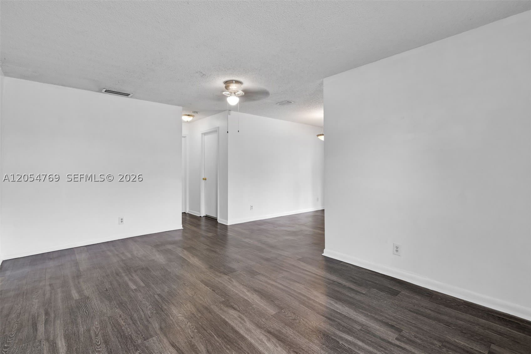 3201 NW 4th Ter – photo 5