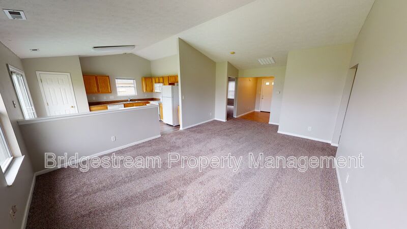 8694 Plum Creek Court – photo 2