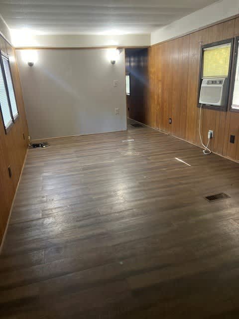 1080 Enoch Lane (840 SF) – photo 5