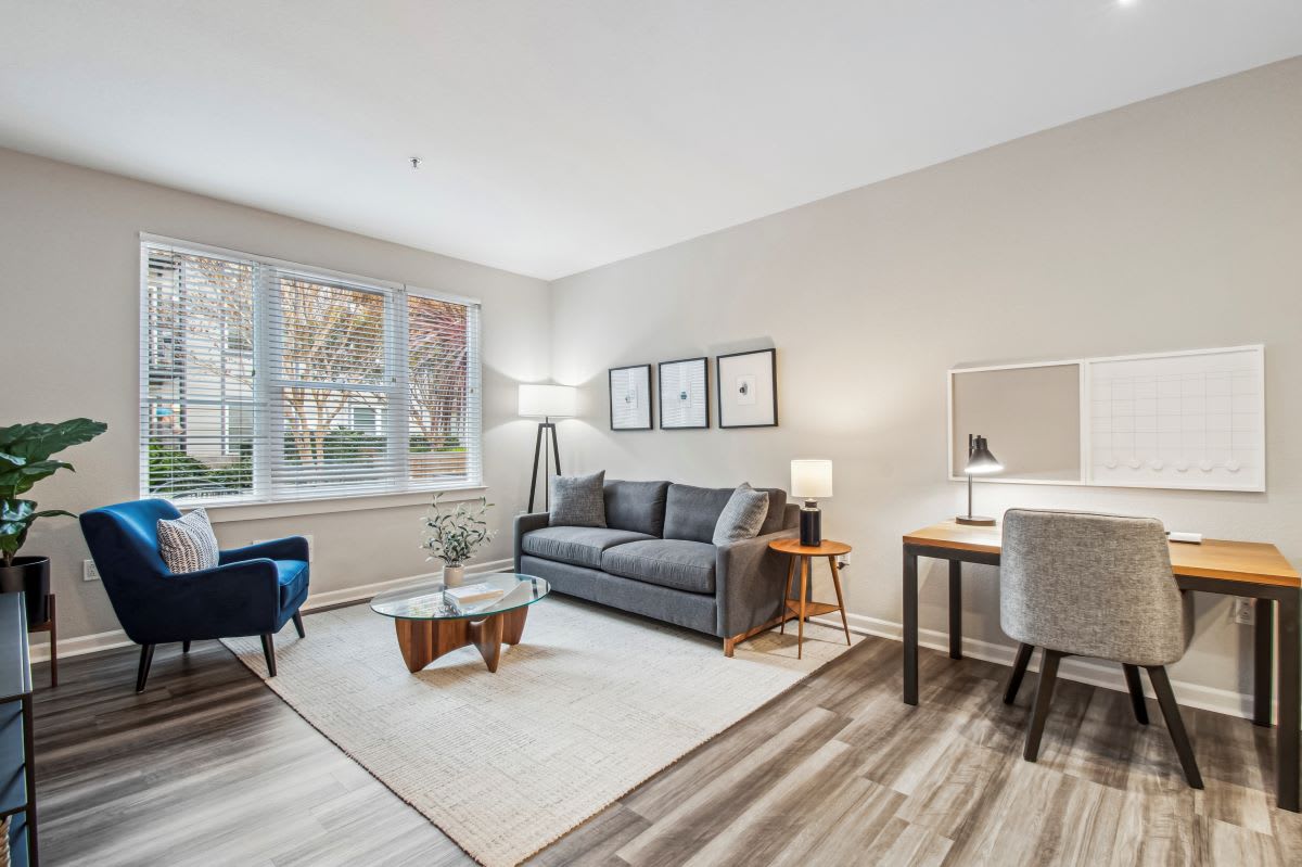 Bay House Emeryville – photo 3
