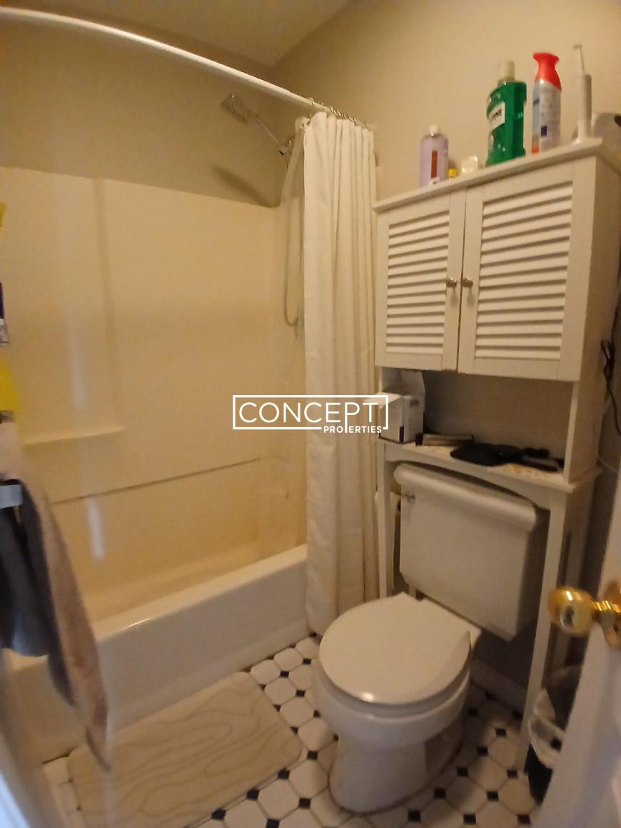 423 Franklin St. – photo 3