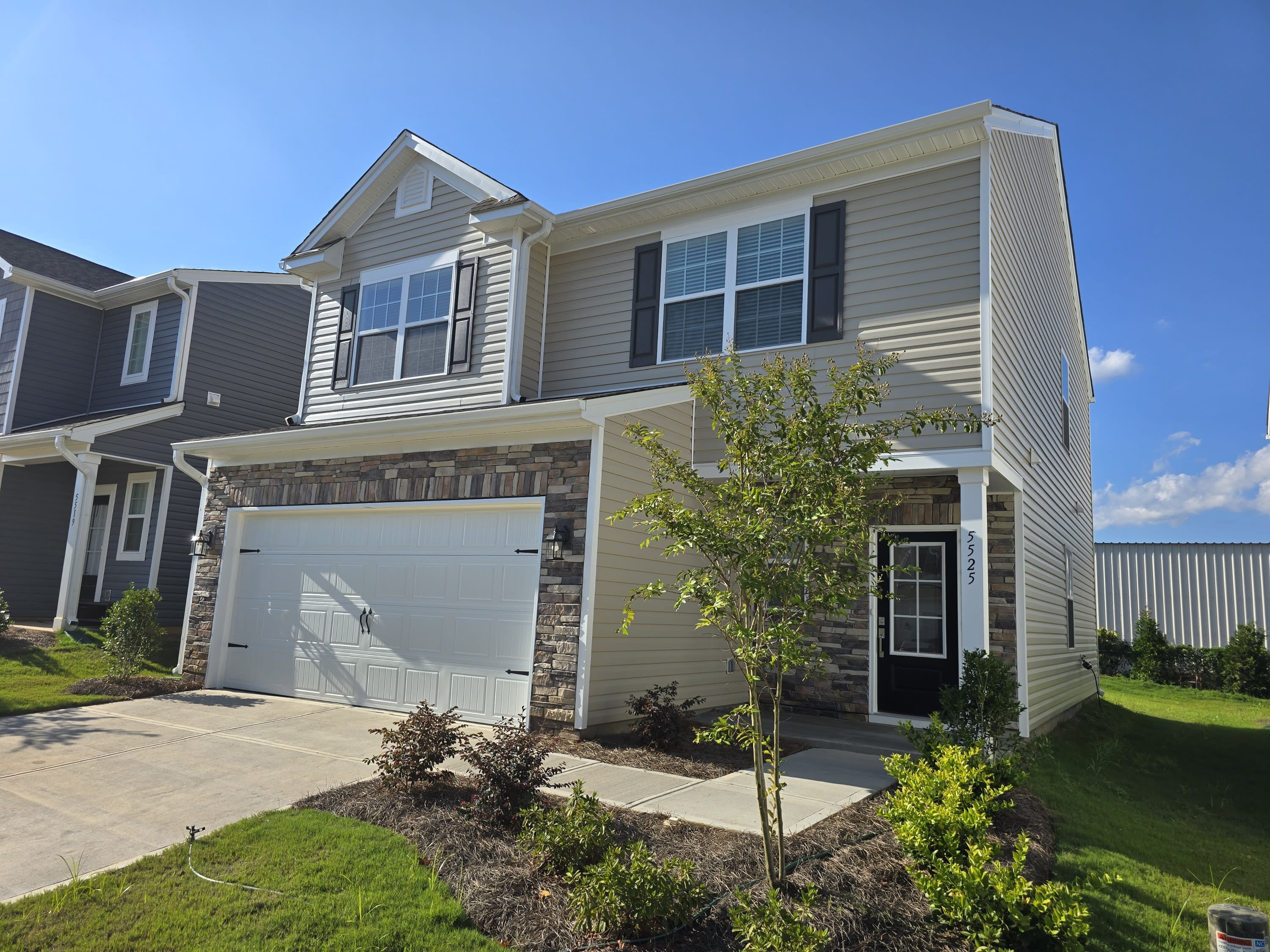 5525 Hydrangea Street – photo 2