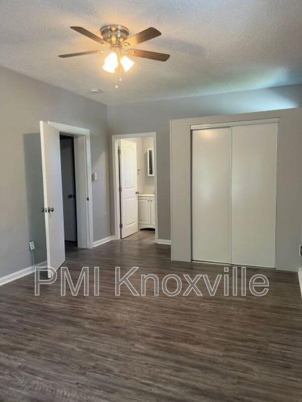 3089 Washington Pike – photo 2
