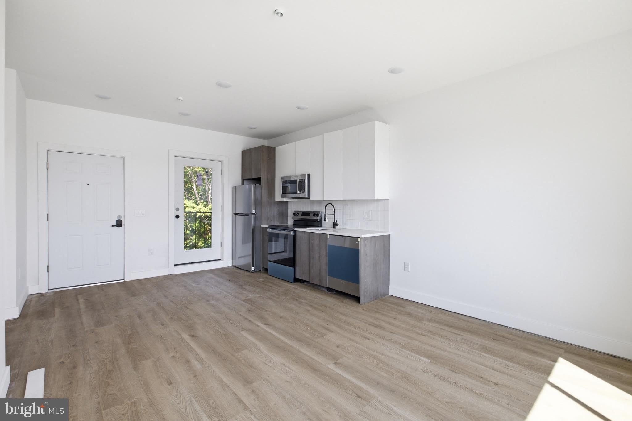 613 N BROOKLYN Street – photo 4