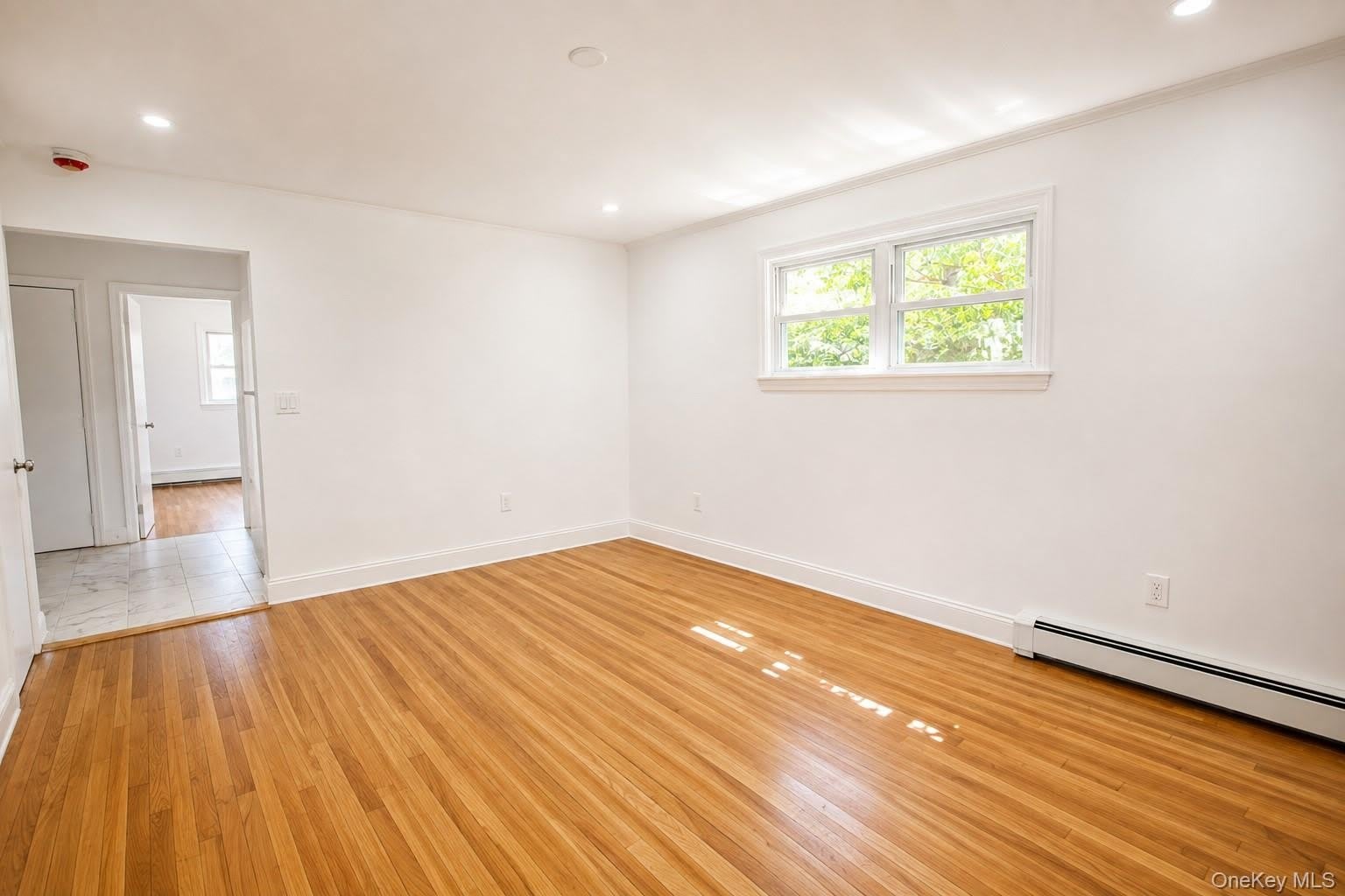 330 E Broadway – photo 5