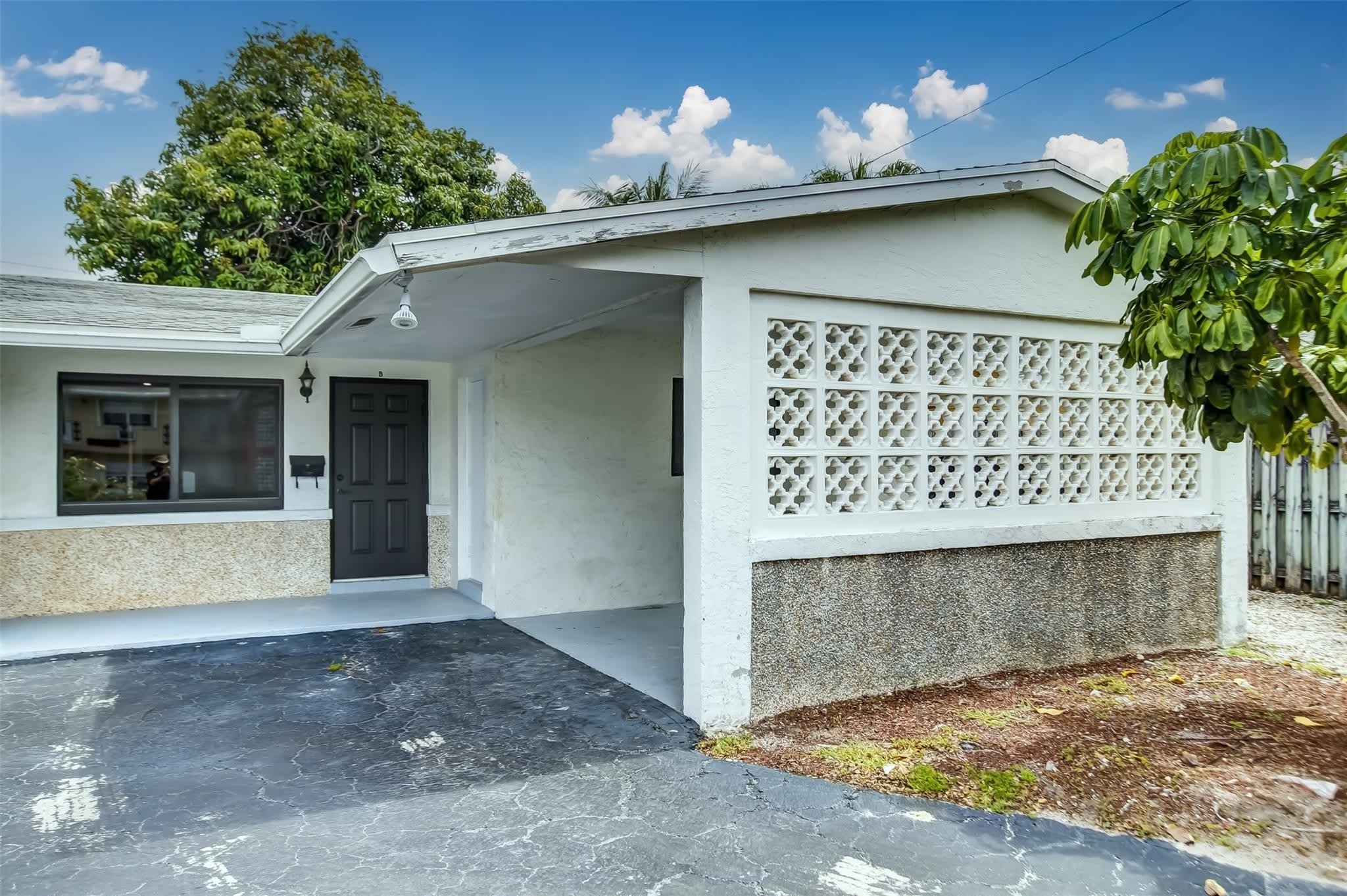 2155 NE 56th Court – photo 5
